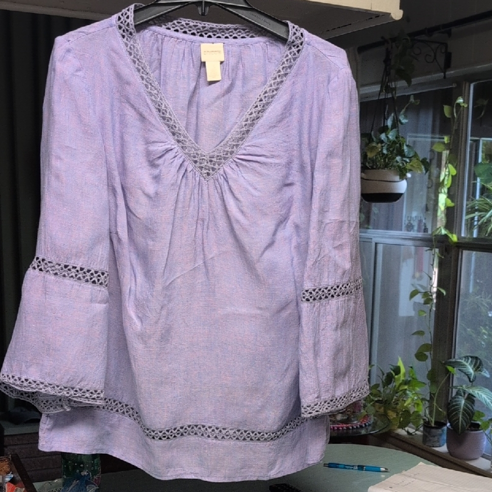 Chico's Relaxed Purple 3/4 Sleeve Linen Blouse.